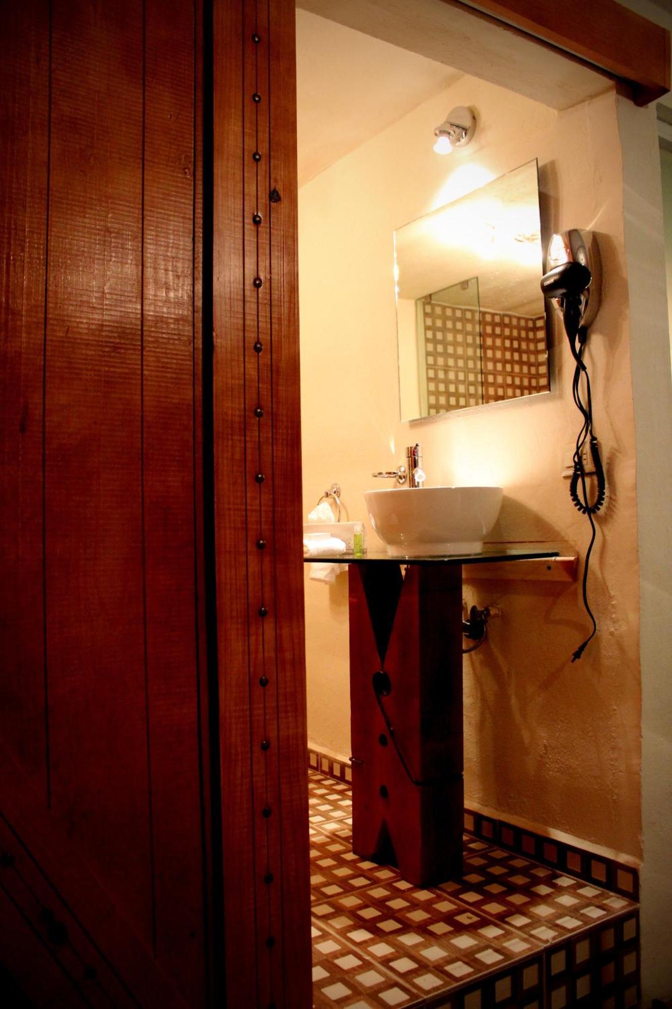 Hotel Damiana Boutique Querétaro Стая снимка