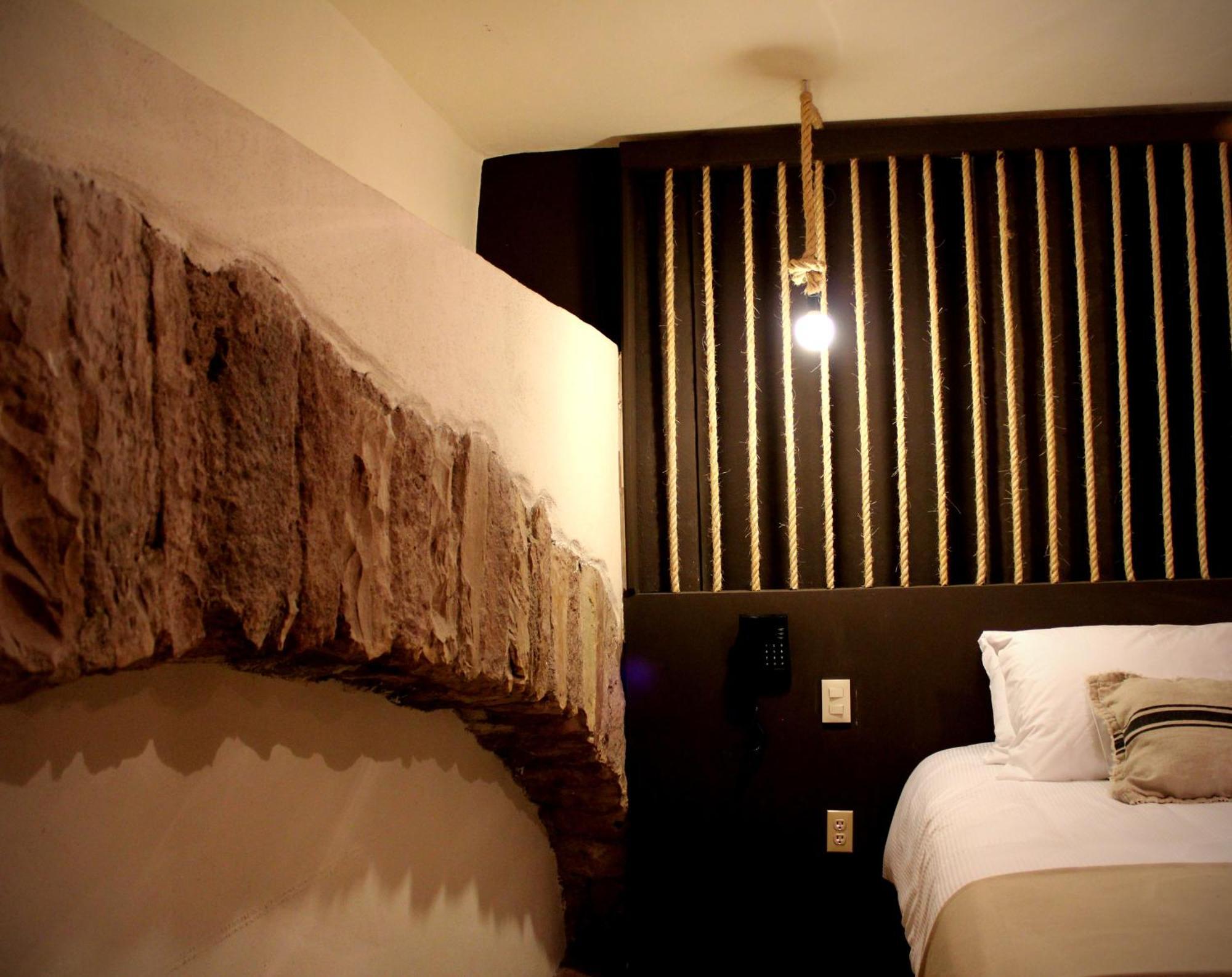 Hotel Damiana Boutique Querétaro Стая снимка